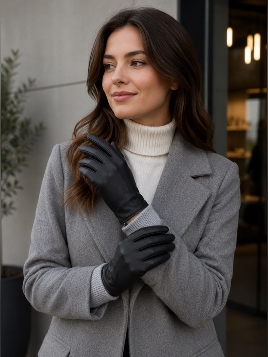 Brooks Brothers Accessories - Brooks Brothers Women’s Leather Gloves